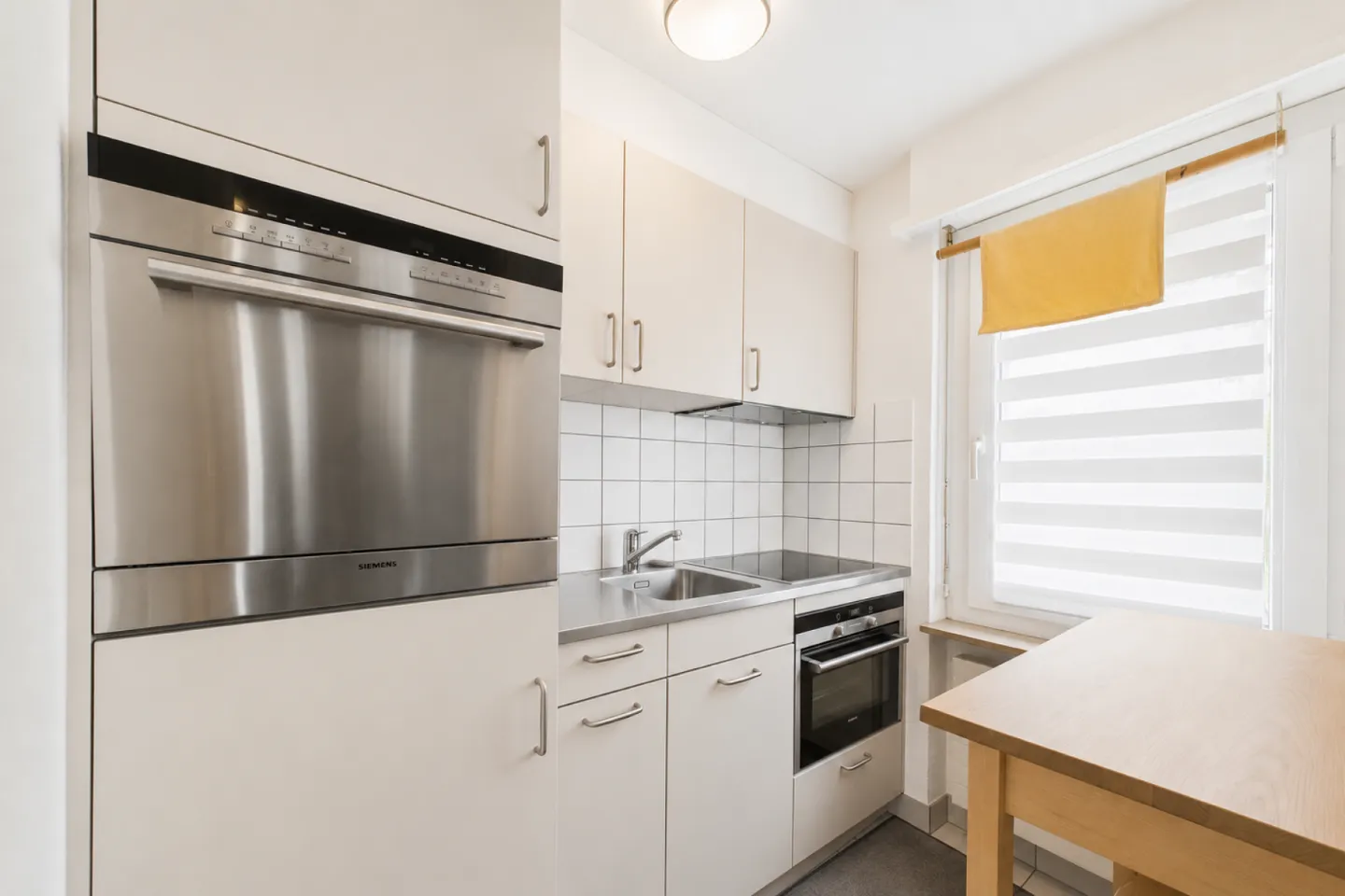 Helle Wohnung mit Balkon - Foto 4 von 11