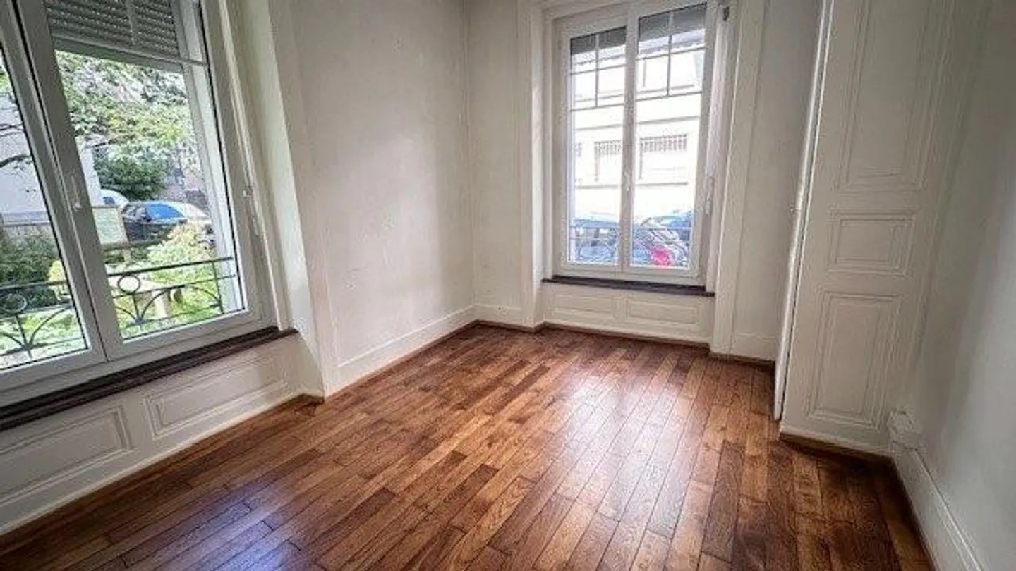 Logement rénové au centre ville ! - Photo 3 sur 6
