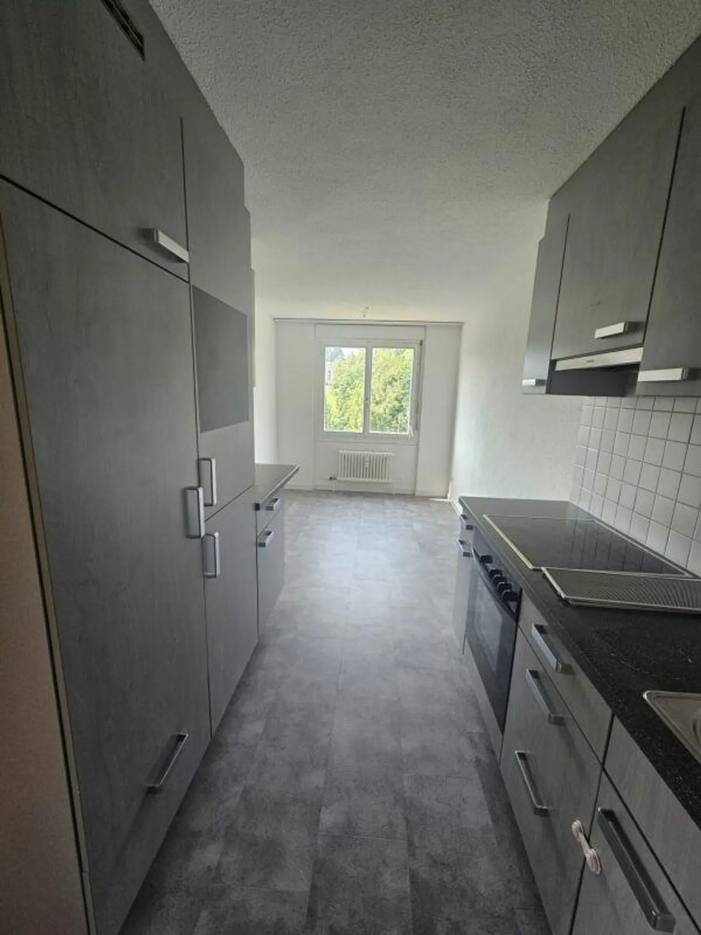 Appartamento moderno 3.5 stanze - Foto 3 di 8
