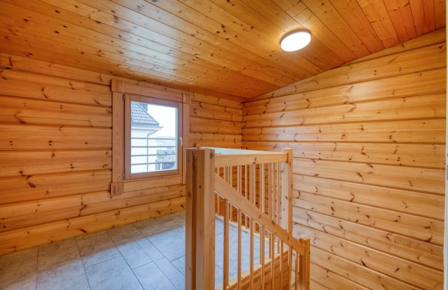 Appartamento 2 camere con terrazza su tutta la lunghezza dell'appartamento - Foto 7 di 8