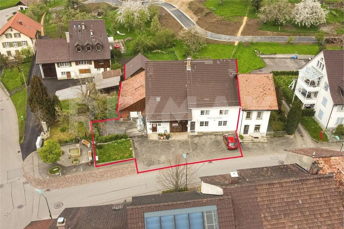 Maison 6.5 pièces - Foto 1 von 13