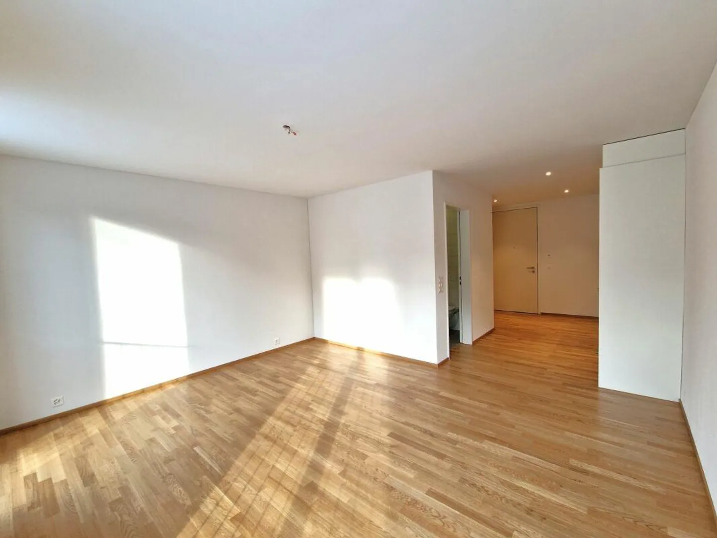Modern 1.5 room apartments in the Neustadt - Photo 2 of 8