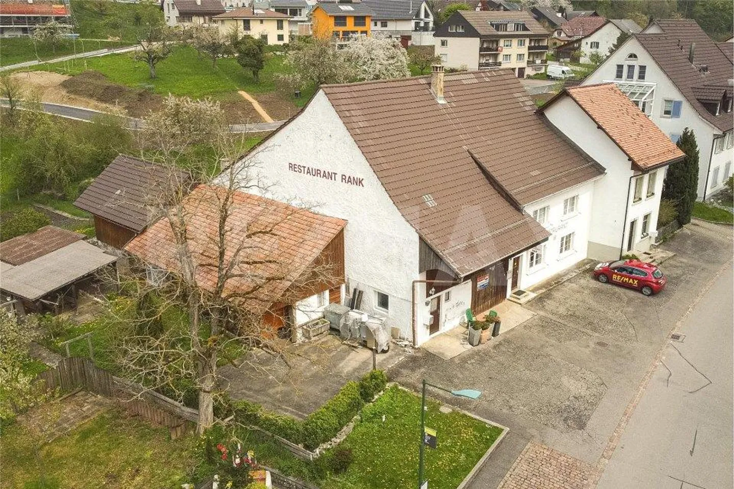 Maison 6.5 pièces - Foto 2 von 13