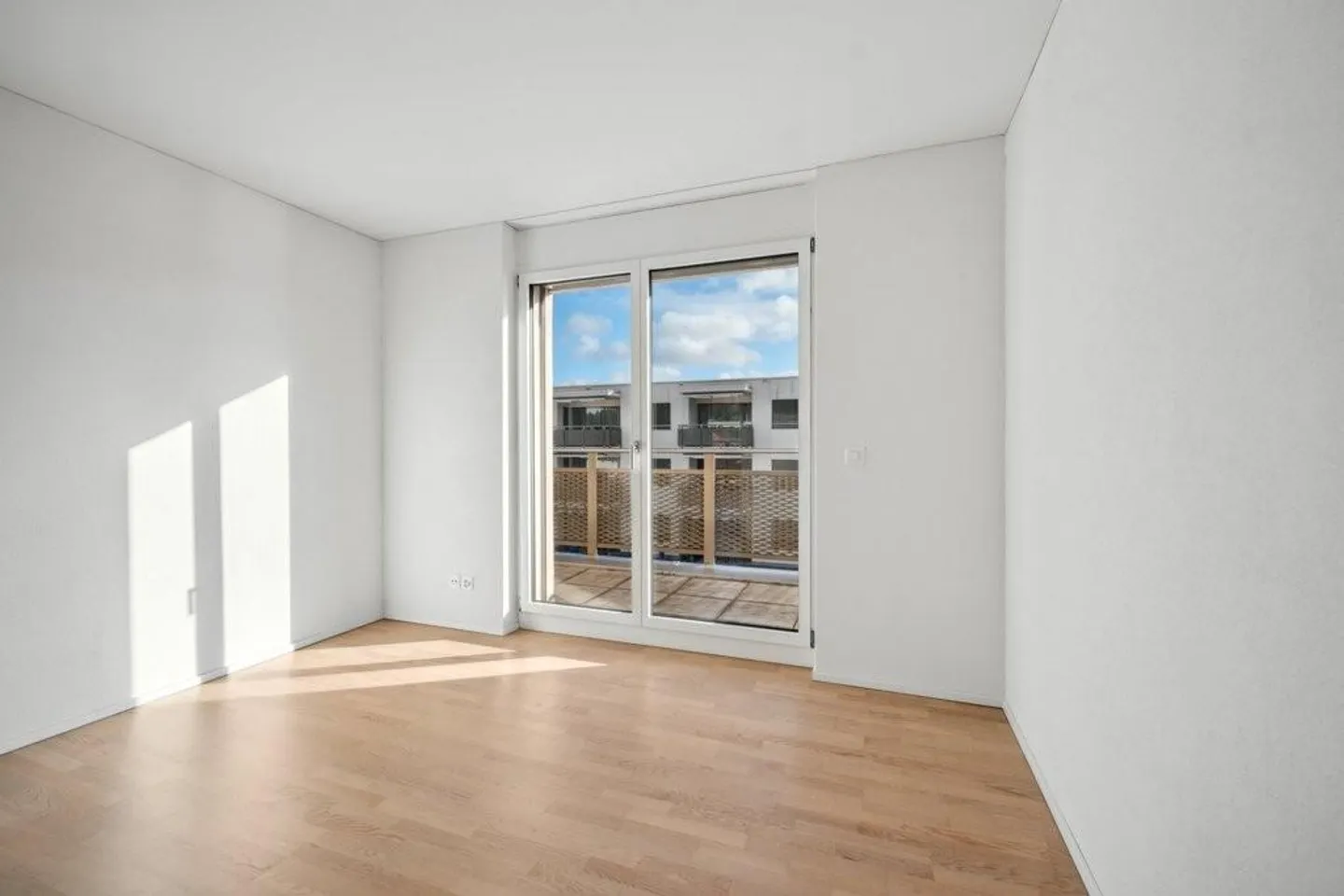 Modern 2.5-room apartment - ideal for singles and couples! - Photo 3 of 5