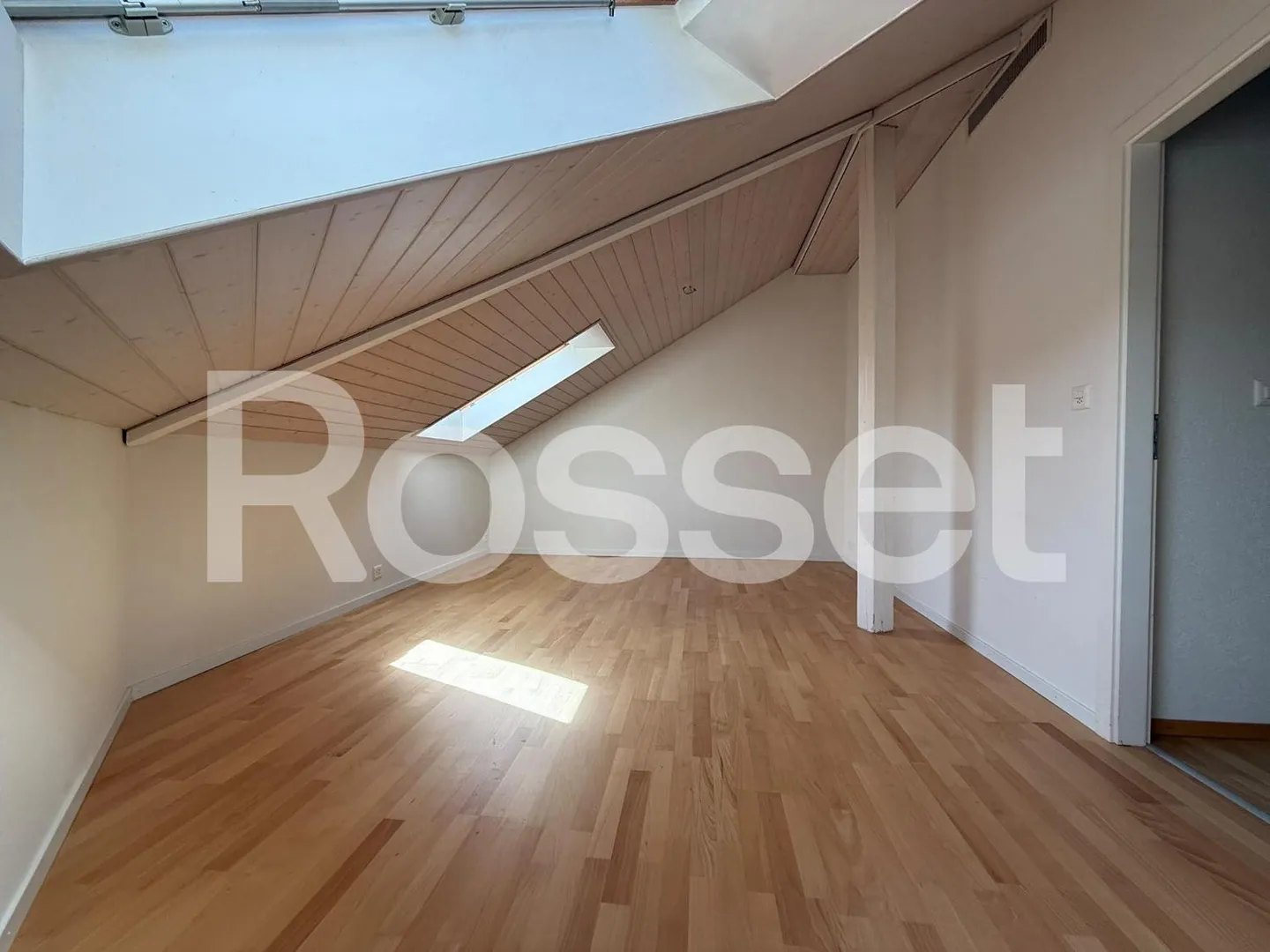 Magnifico appartamento di 3.5 stanze con vista panoramica sul lago - Foto 7 di 9
