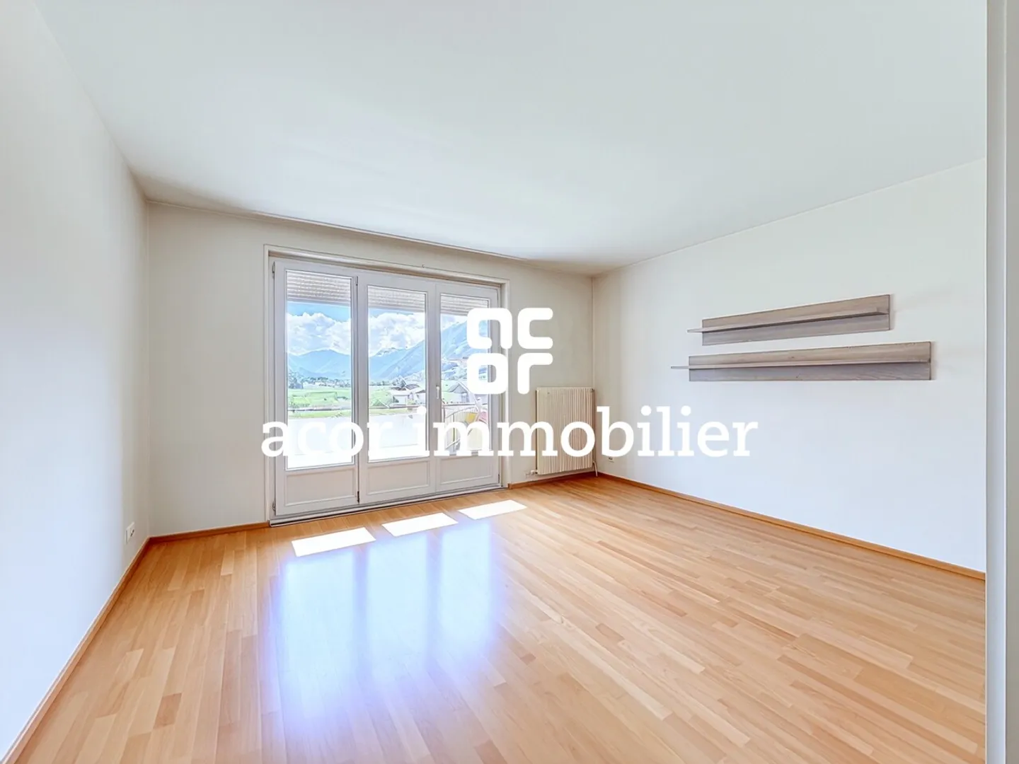 Appartement 3.5 pièces avec double balcon à St-Pierre-de-Clages - Photo 1 sur 5