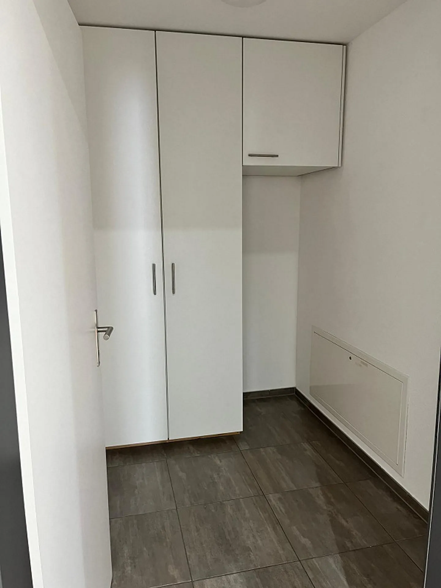 1 Month Free Living: Exclusive Apartment with a View - Photo 7 of 10