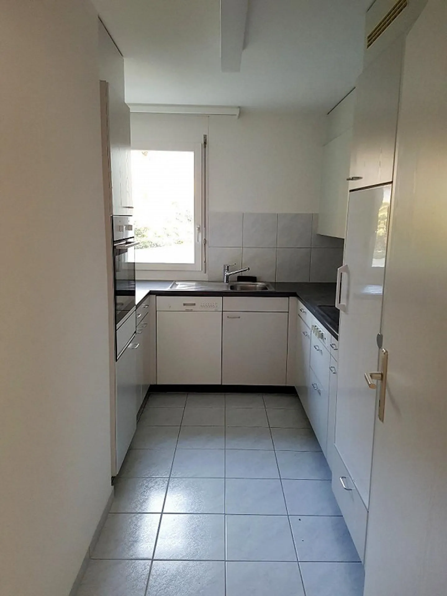 Charmante 4.5 Zimmer Wohnung - Foto 4 von 5