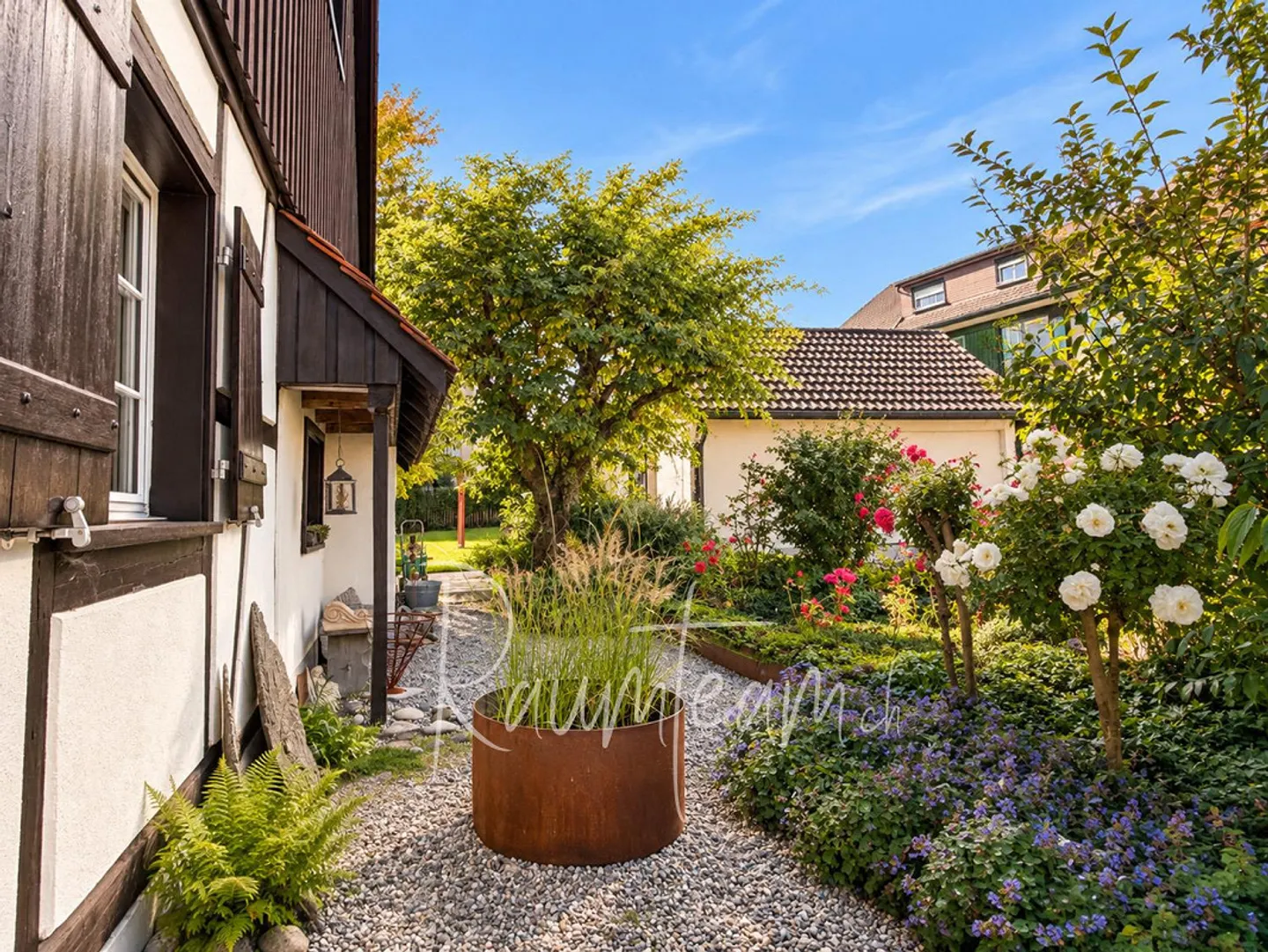 Beaucoup d'espace pour deux : Une maison avec caractère et jardin - Photo 8 sur 23
