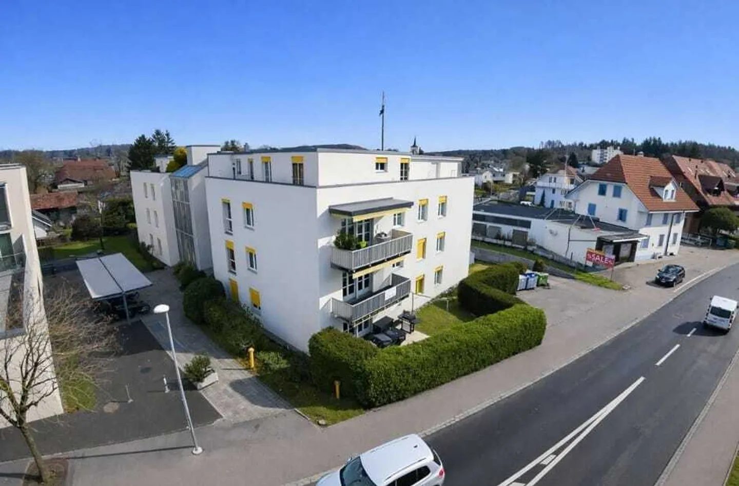 Appartamento 4.5 locali con balcone a Lyss - tranquillo e adatto alle famiglie - Foto 1 di 11