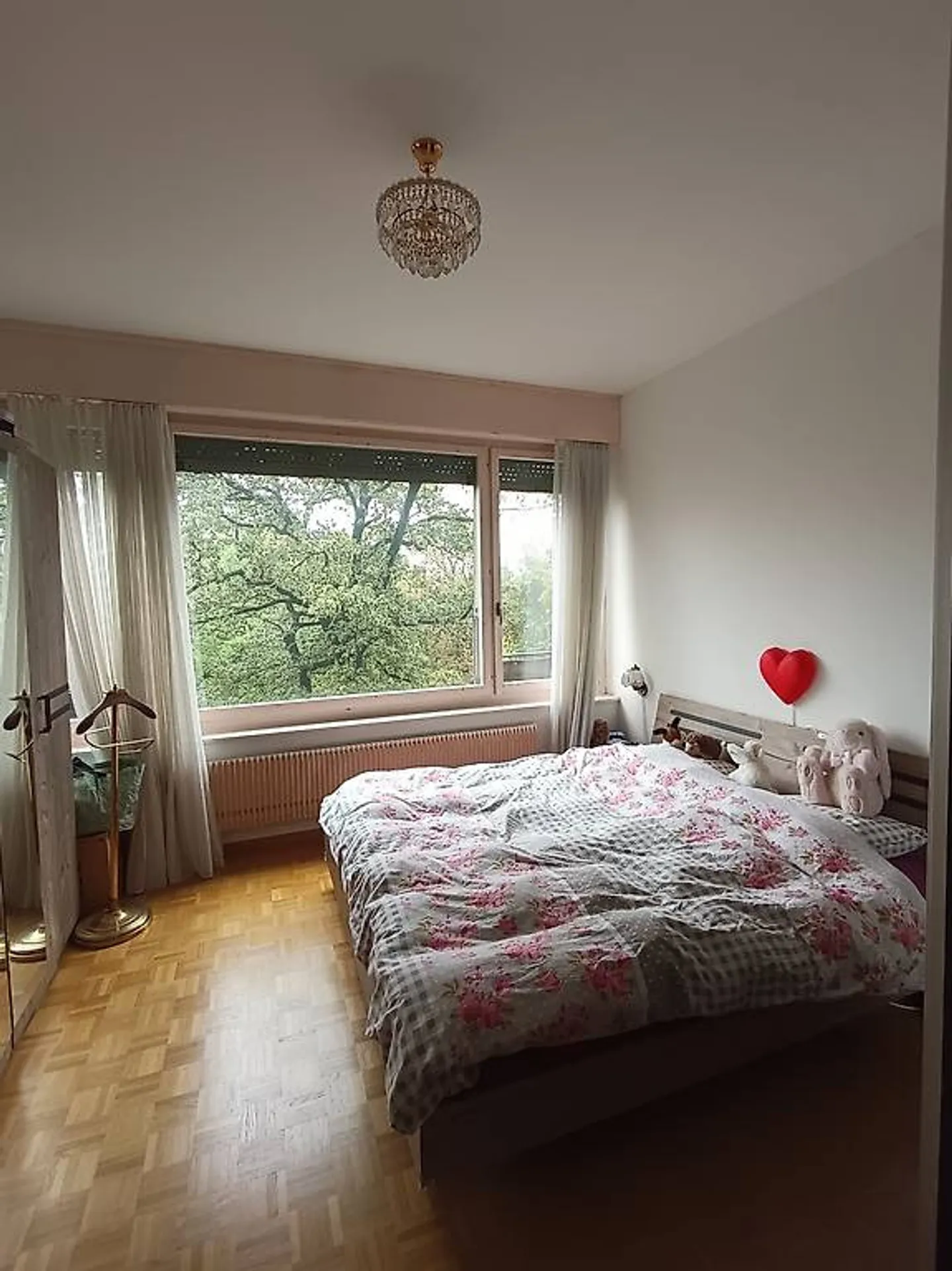 Beautiful 3-room apartment with balcony next to the lake - Photo 1 of 5