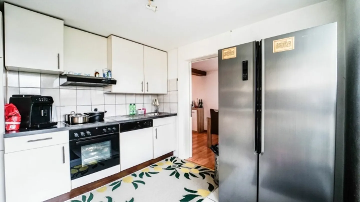 Single-family house in a beautiful location with a large garden - Photo 6 of 10