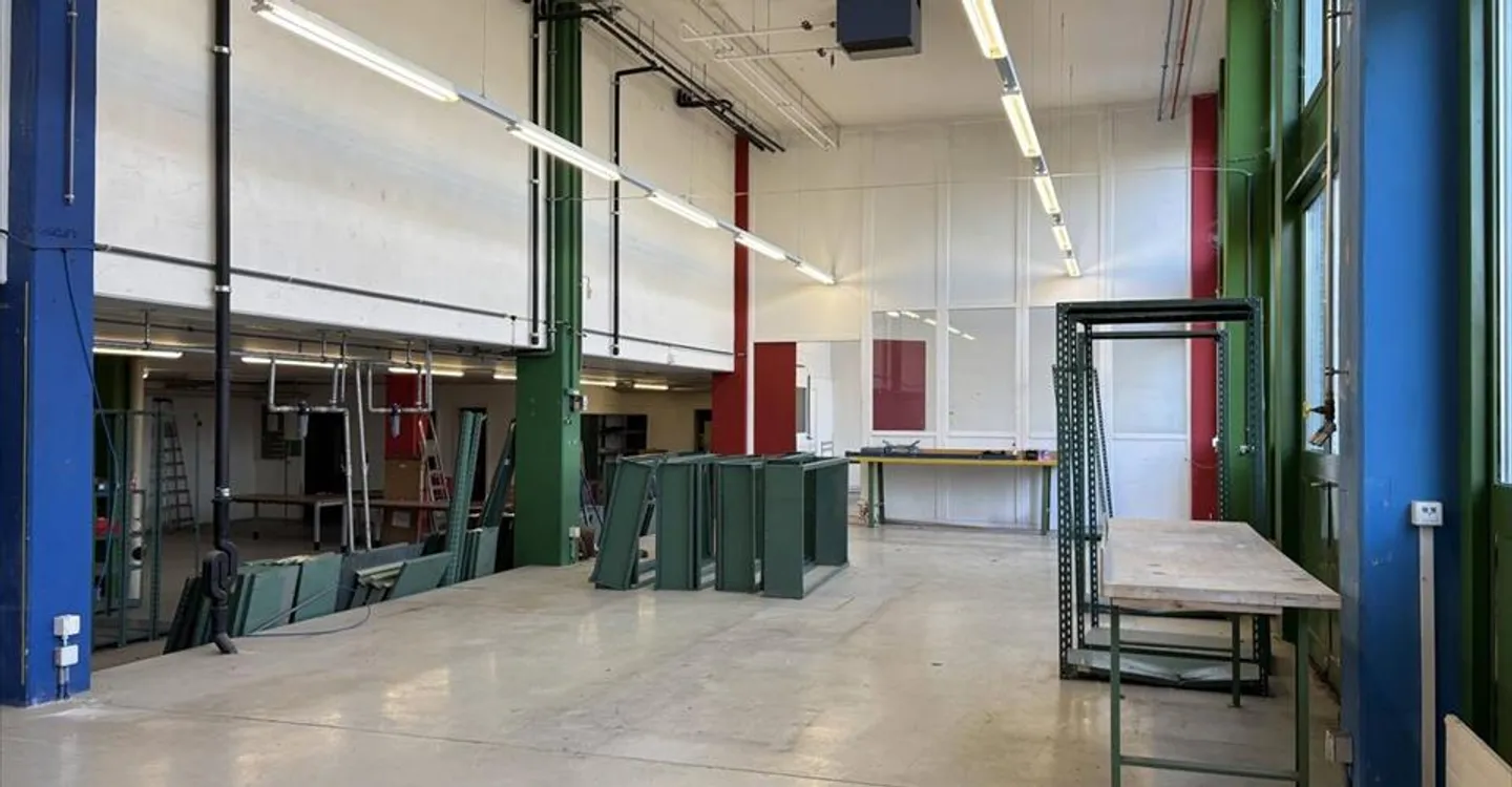 Office space for rent - Photo 1 of 8