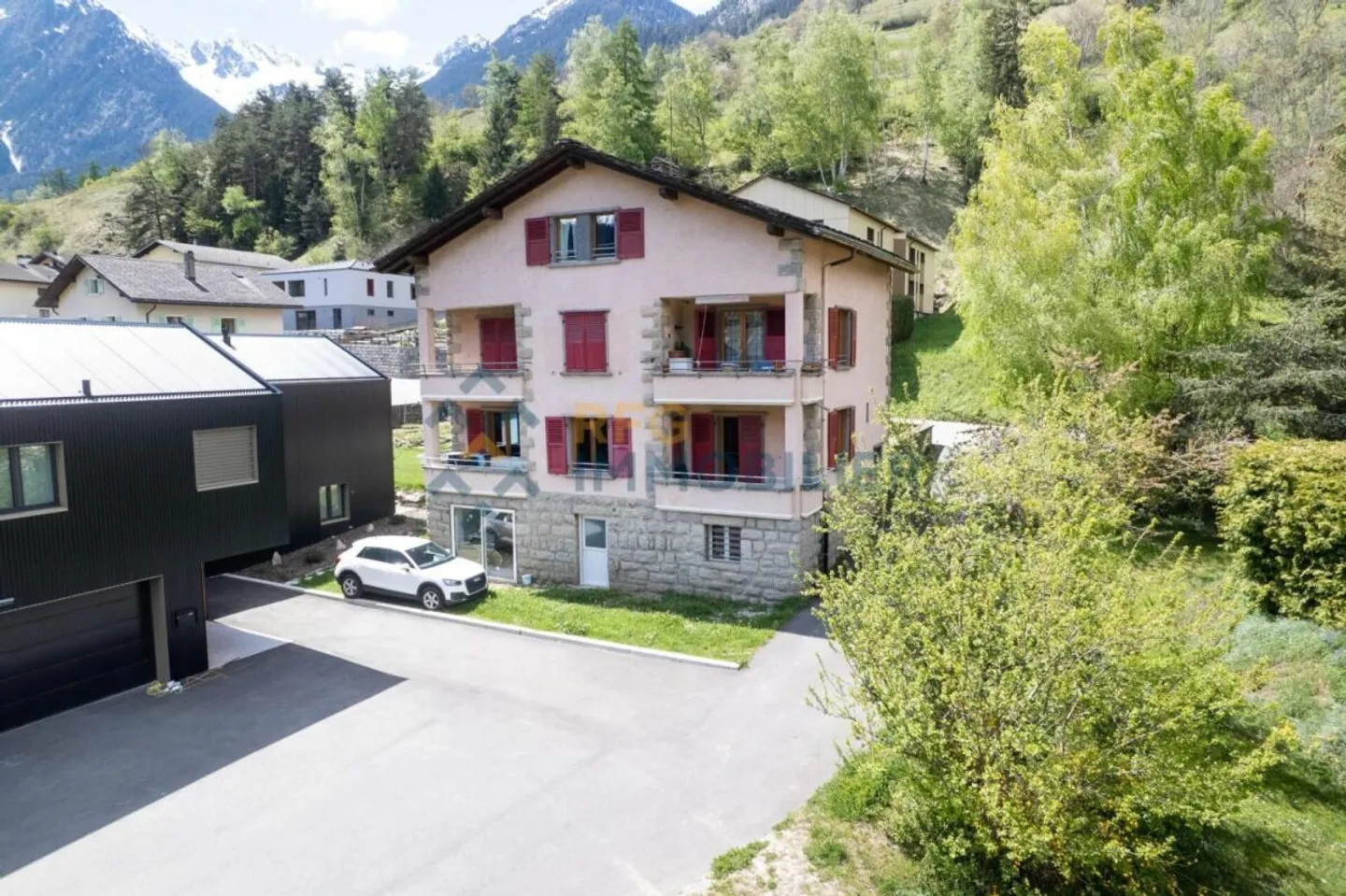 Mietshaus in Orsières - Foto 3 von 8