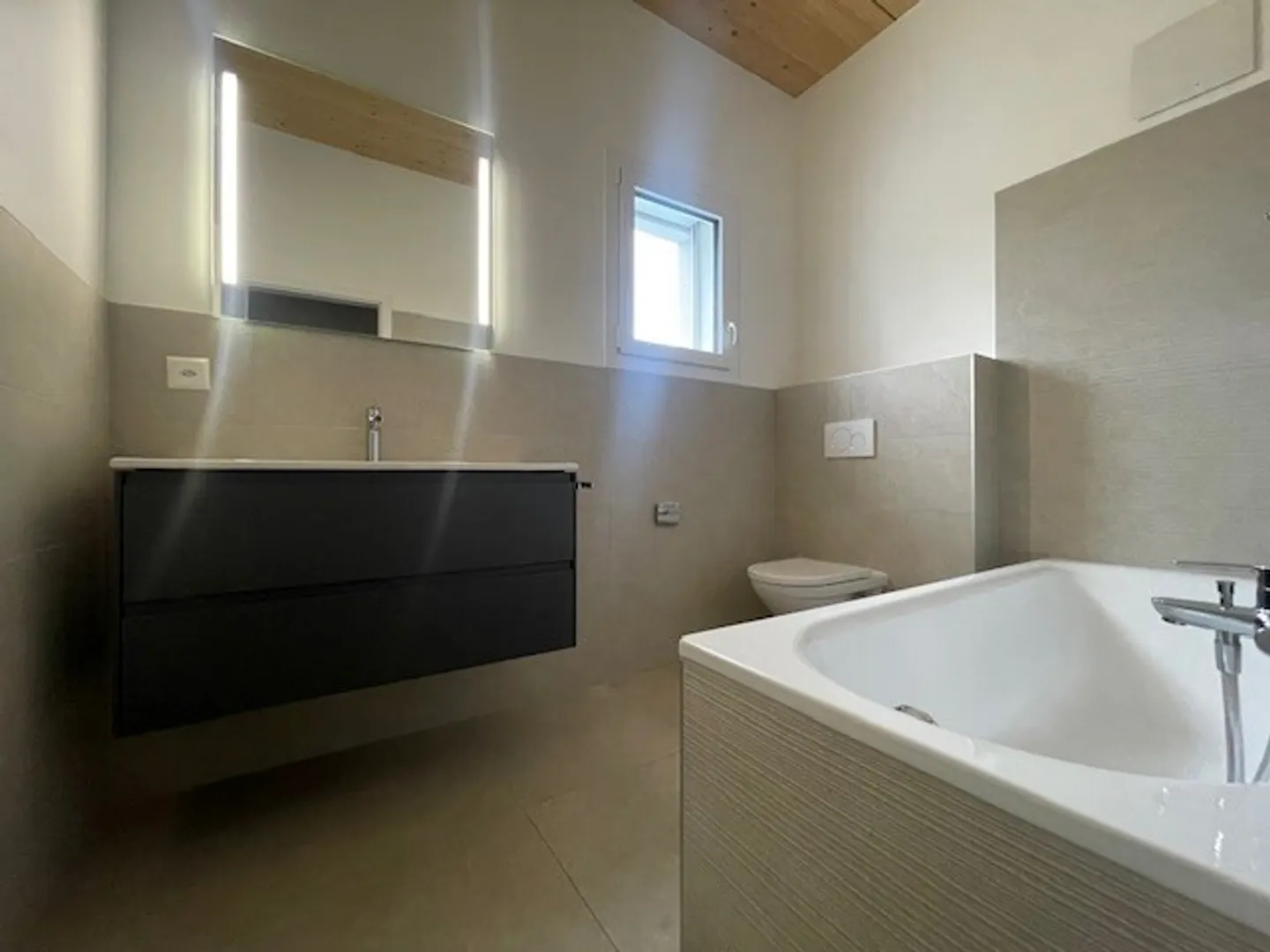 Accommodation with two terraces and private garden - Photo 6 of 10