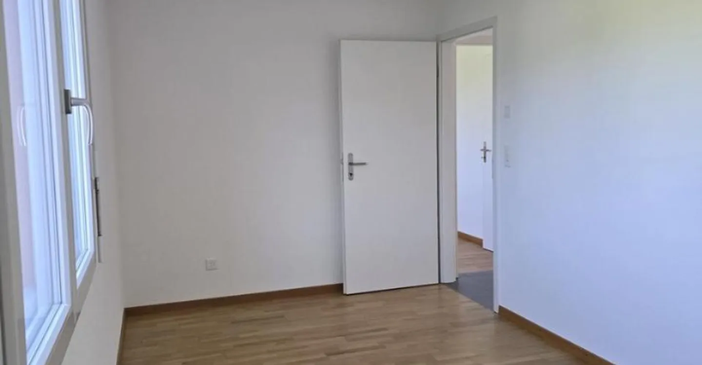 Appartement moderne avec balcon - Photo 9 sur 12
