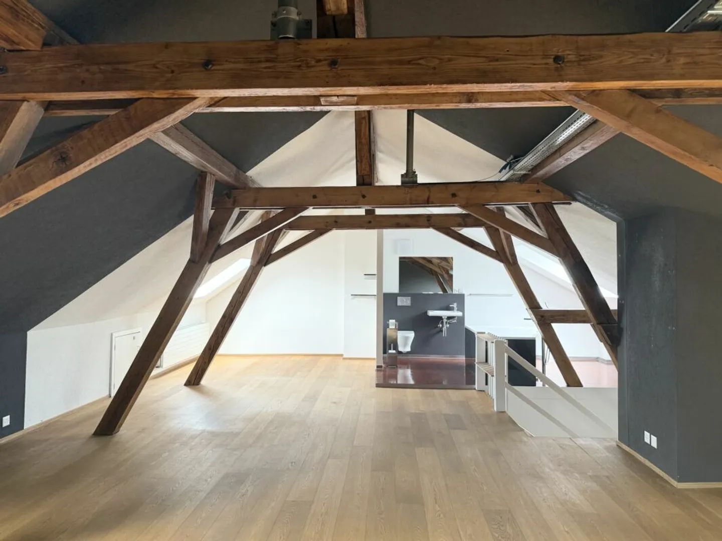 Spacious duplex/maisonette apartment in the St. Johann district! - Photo 1 of 11