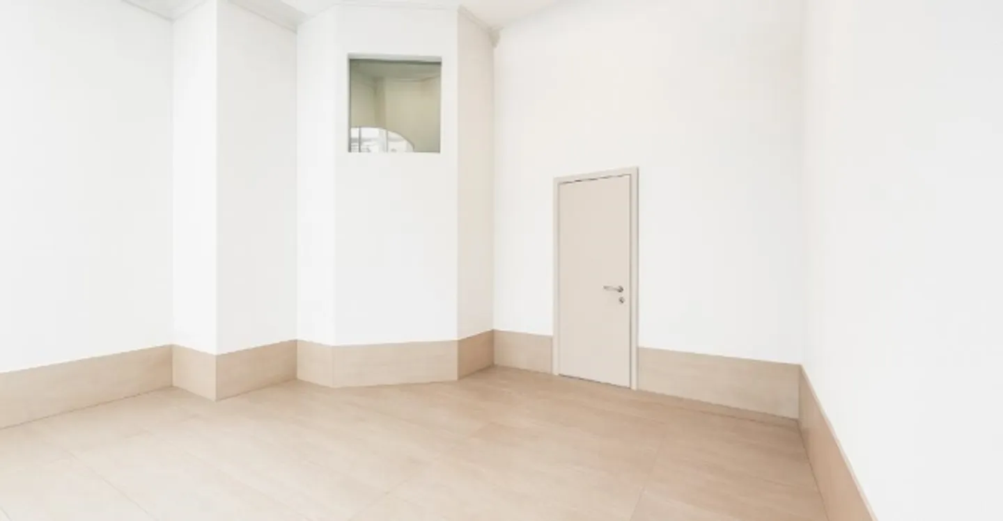 Prime Commercial Space in Geneva - Photo 1 of 3