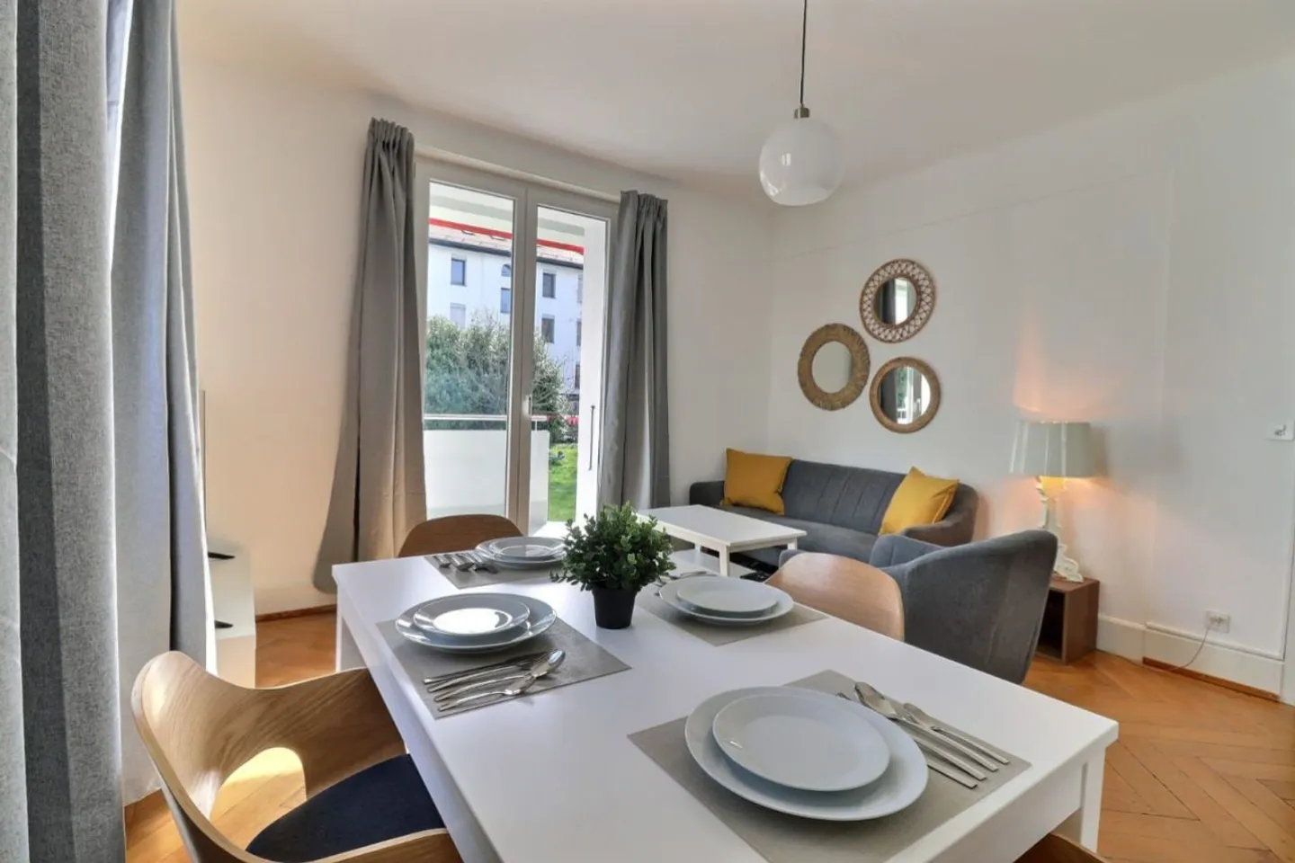 Charmantes Apartment in Lausanne - Foto 1 von 9