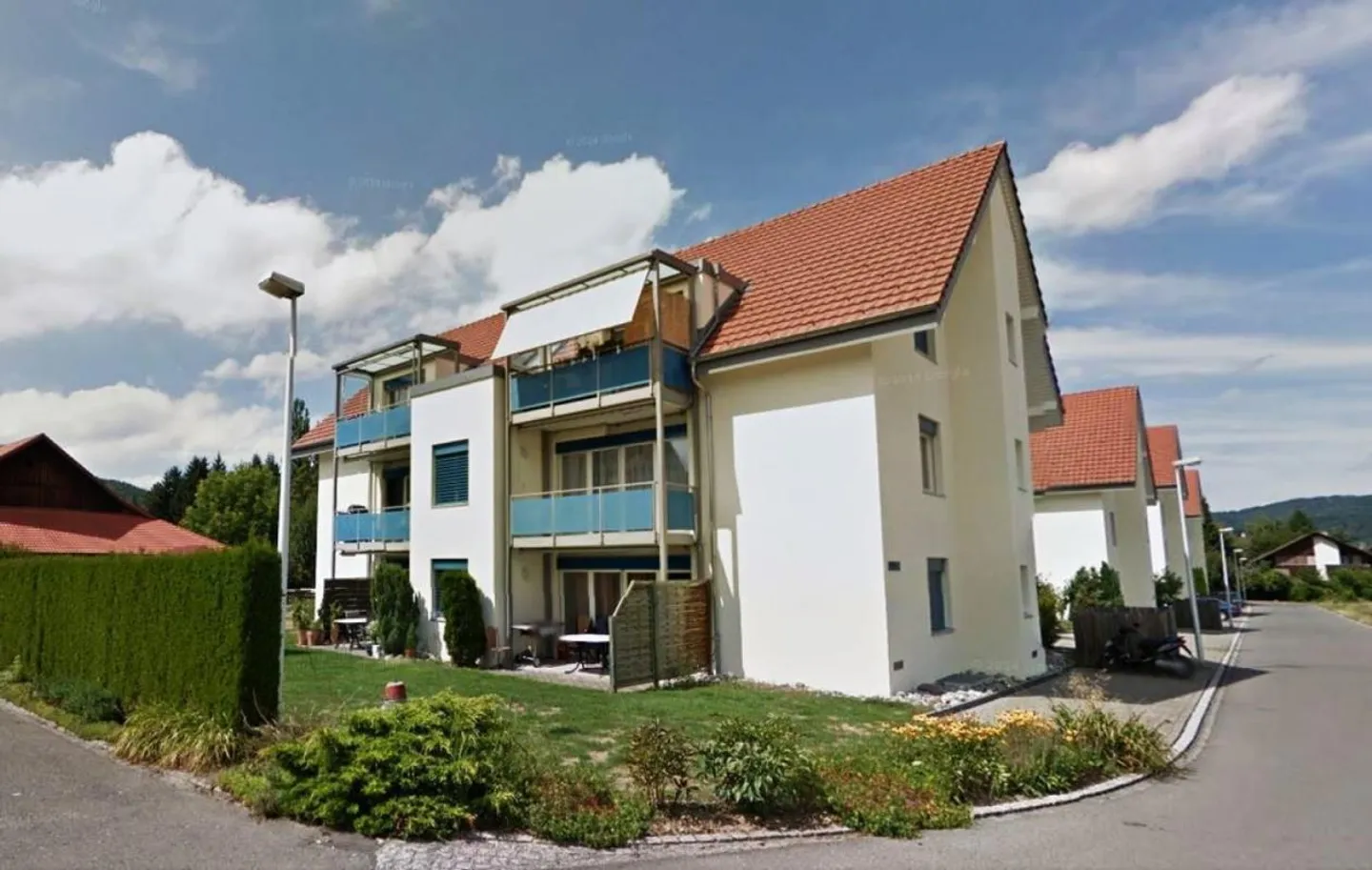 Helle Dachwohnung in ruhigem Quartier - Foto 1 von 9