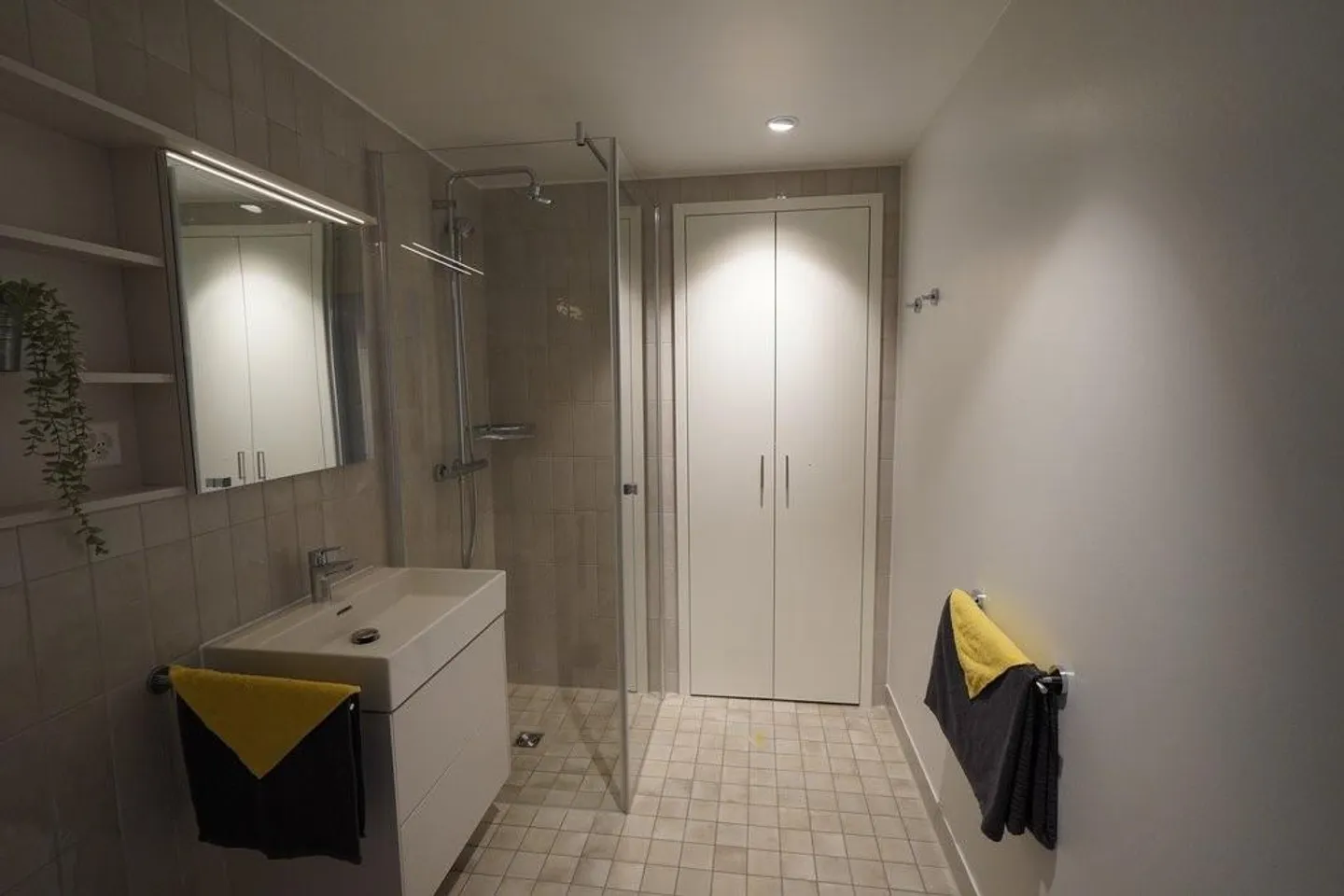 New home near Muttenz train station and FHNW - Photo 3 of 9