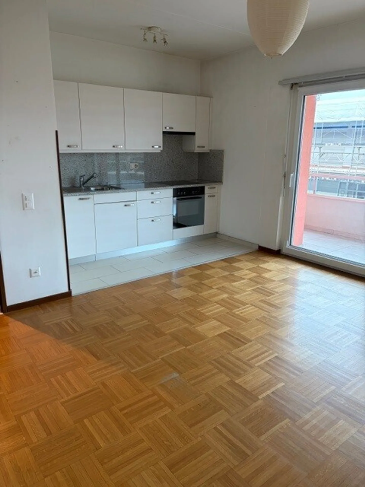 Monolocale spazioso a Cassarate - Foto 2 di 4