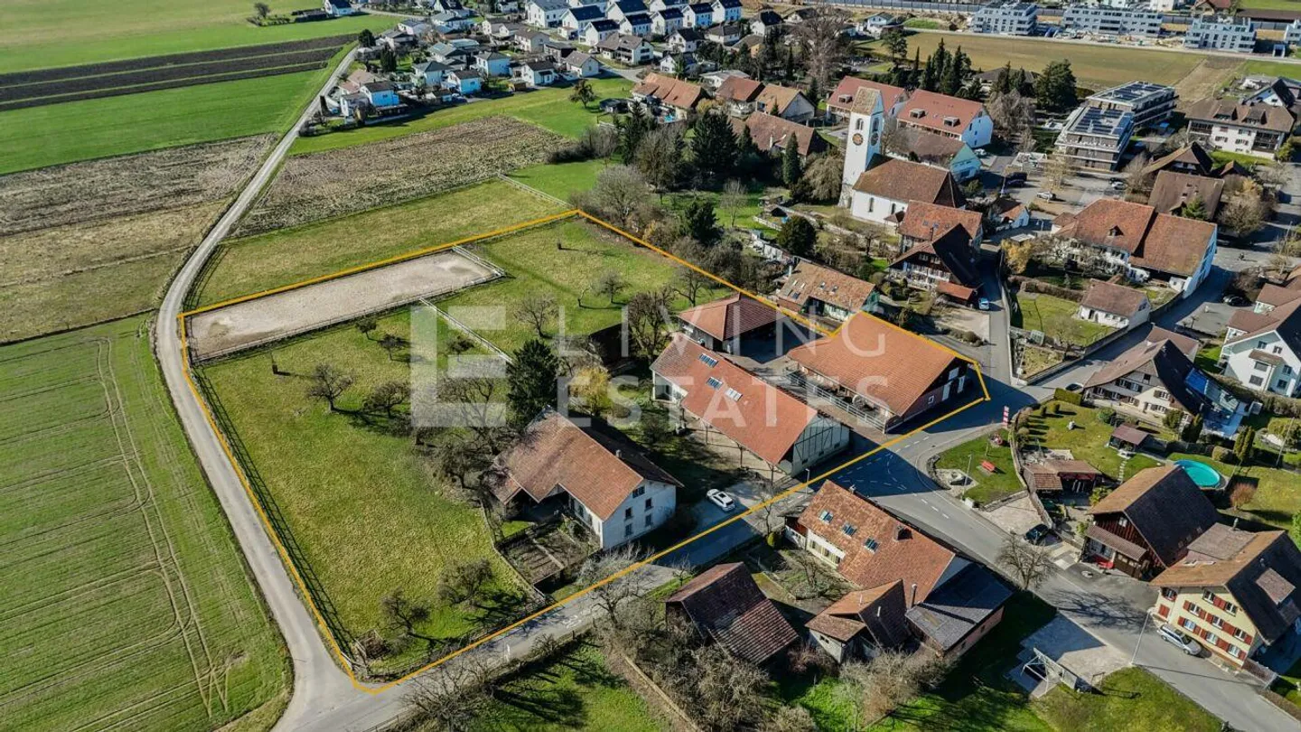 ESPACE POUR L'HOMME ET LE CHEVAL - UNE PROPRIÉTÉ DE VALEUR RARE - Photo 17 sur 19