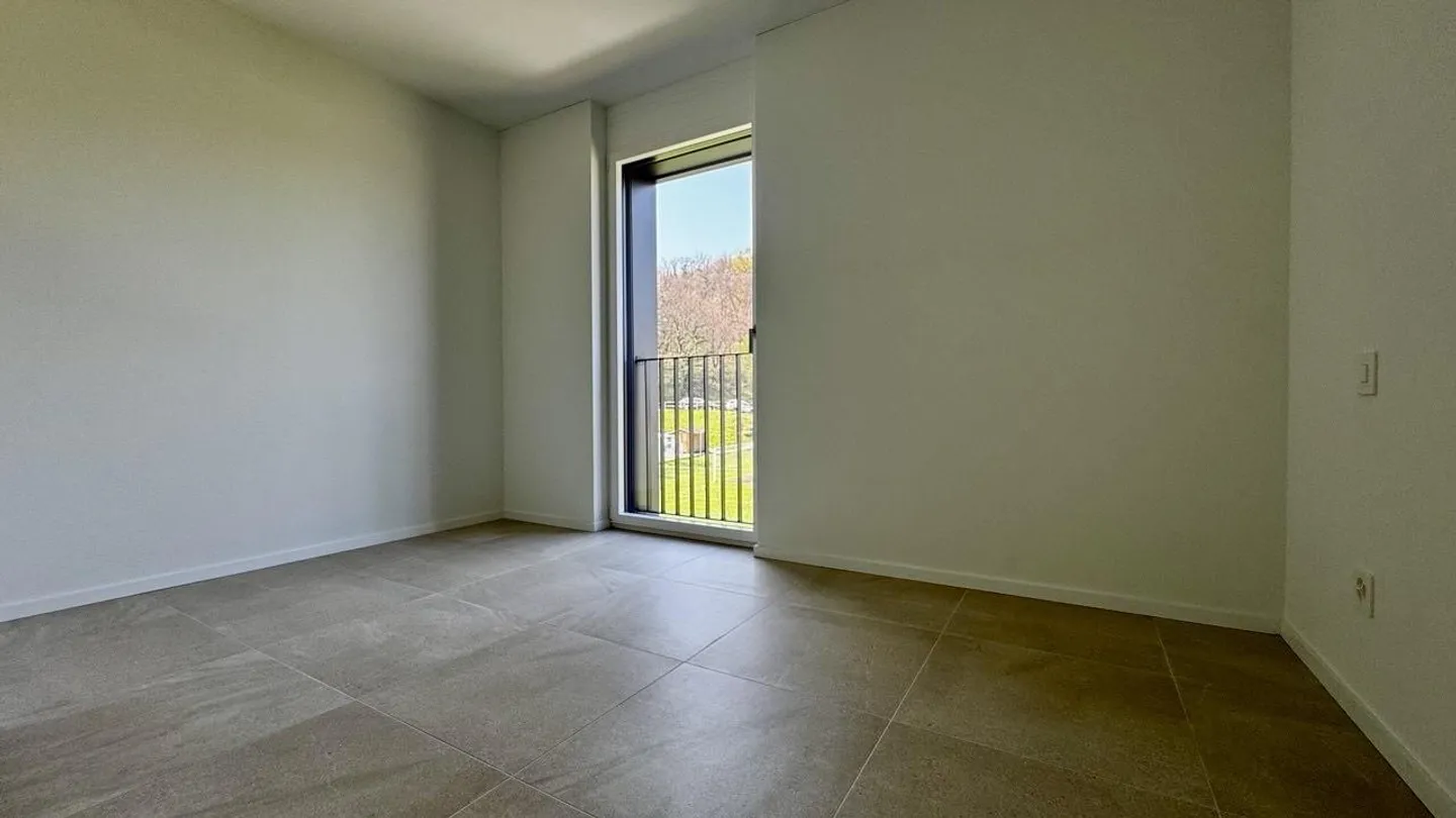 NEW 3.5 ROOM APARTMENT WITH TERRACE IN FIRST LETTING - Photo 4 of 8