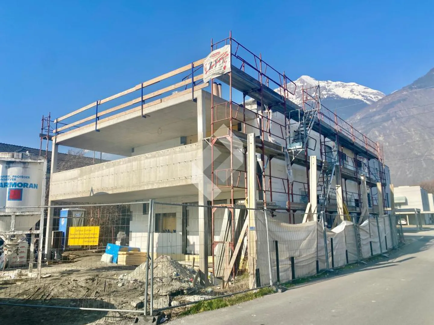 Outstanding Penthouse, South Orientation - Photo 4 of 12