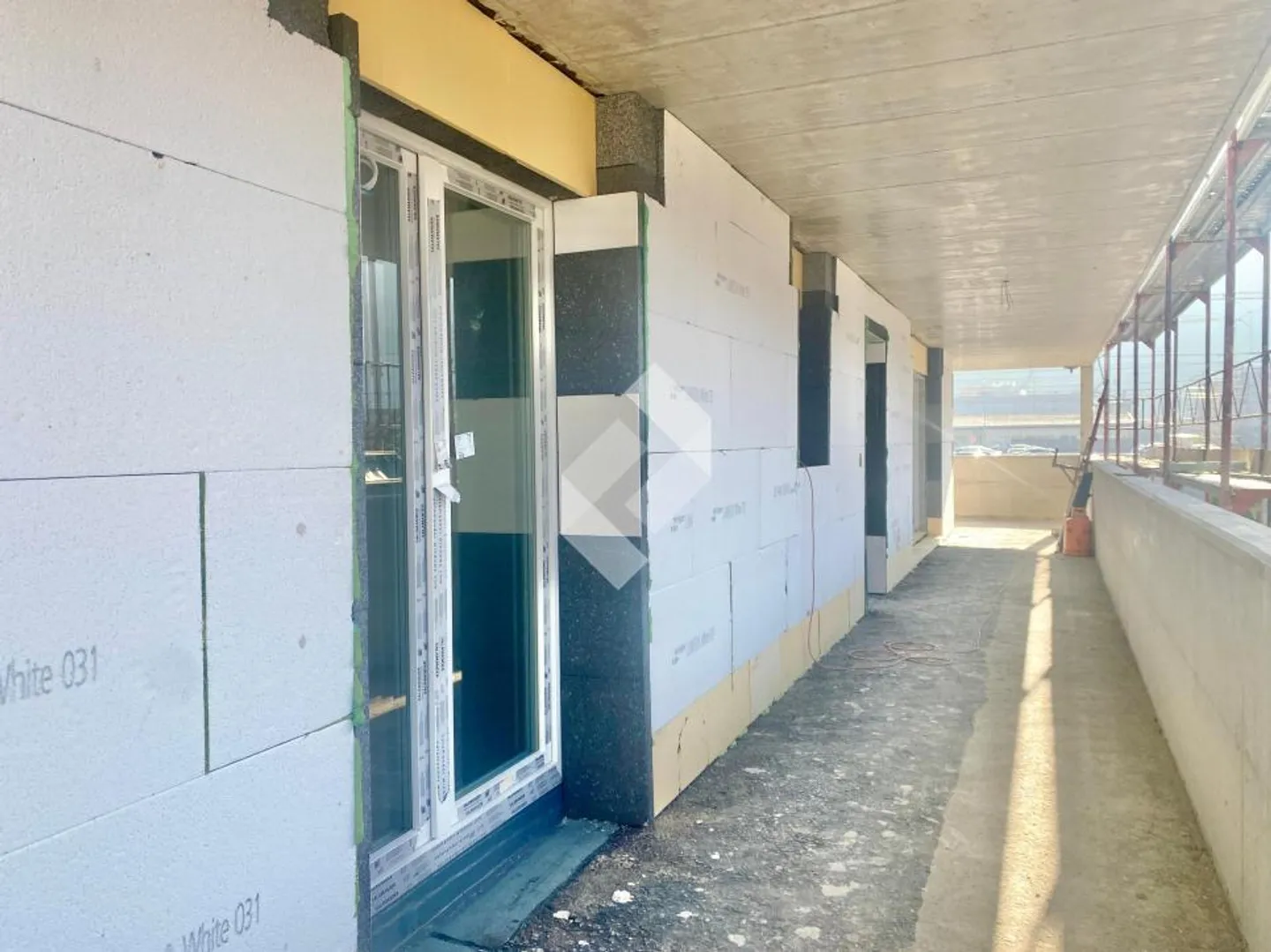 Outstanding Penthouse, South Orientation - Photo 6 of 12