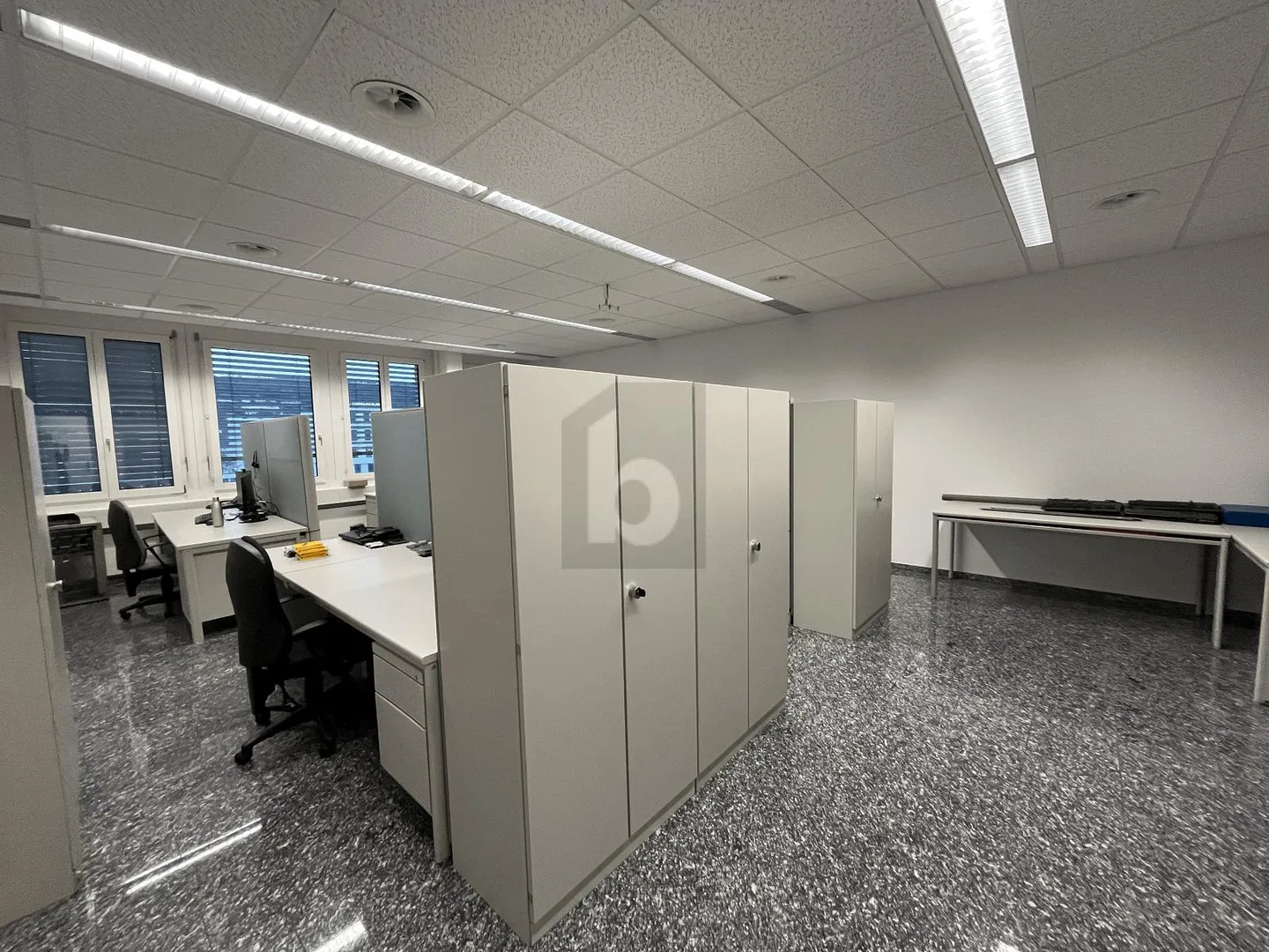 Bureau à louer - Photo 5 sur 6