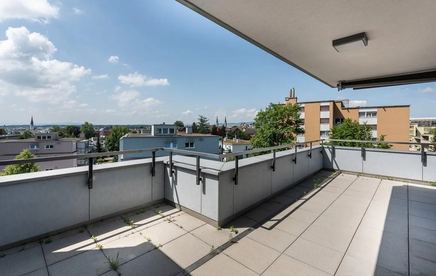 Magnifique appartement en attique de 3,5 pièces à Bülach - Photo 4 sur 10