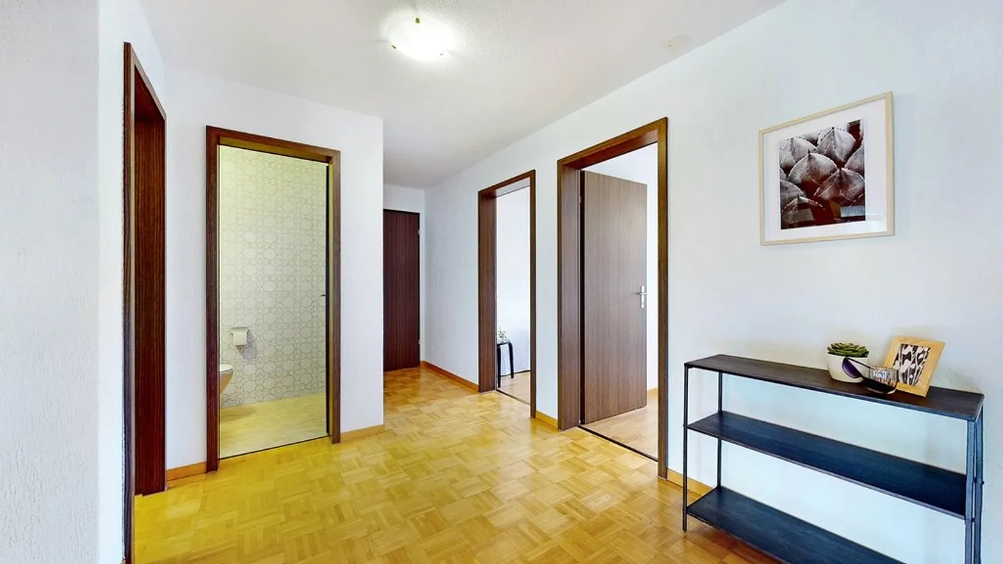 Appartement lumineux de 4 1/2 pièces au cœur de Langnau - Photo 5 sur 9