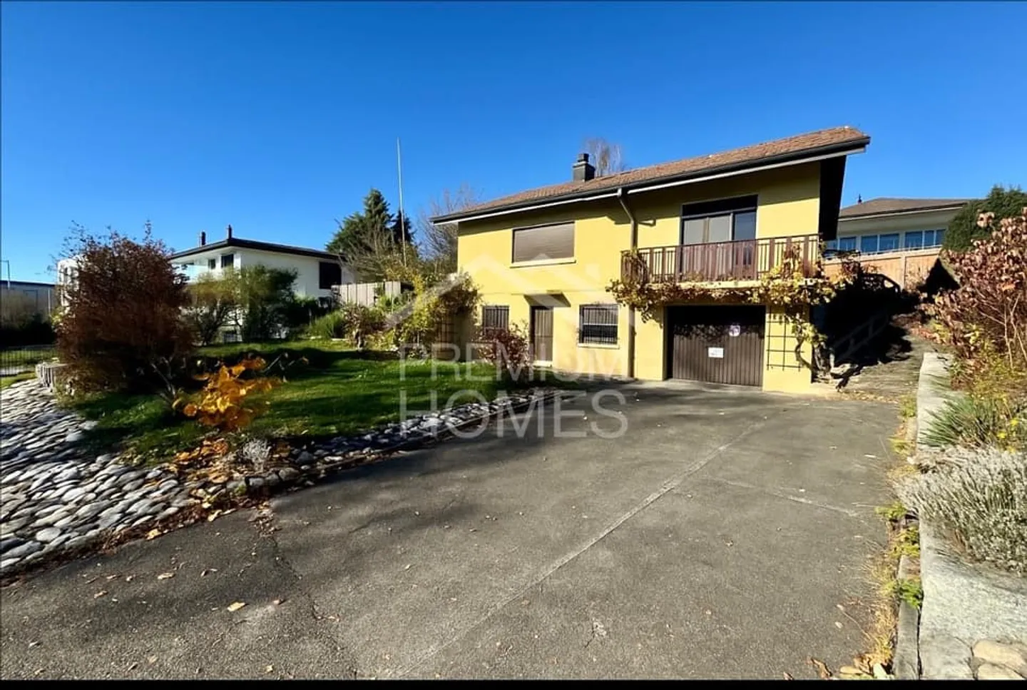 Casa unifamiliare con permesso di costruzione e progetto - Foto 1 di 7