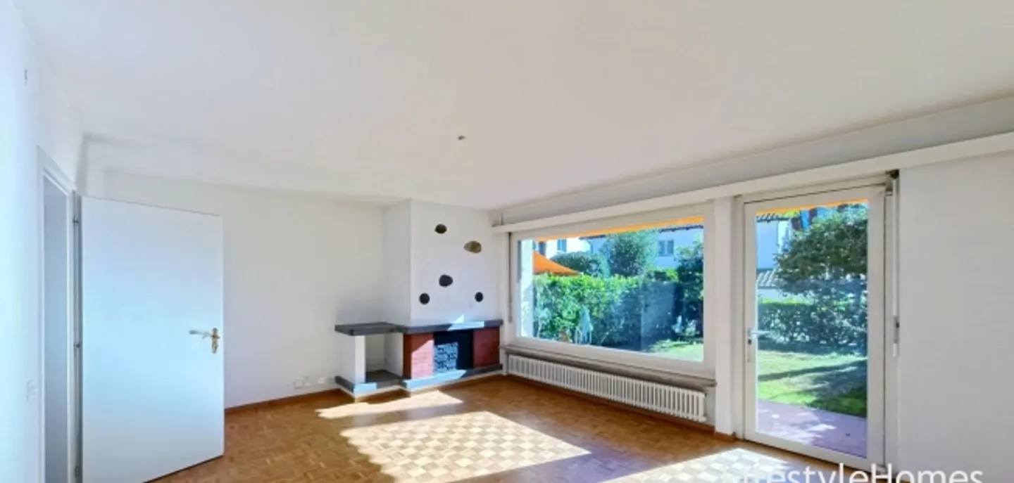 Stepped house for sale - Photo 3 of 9