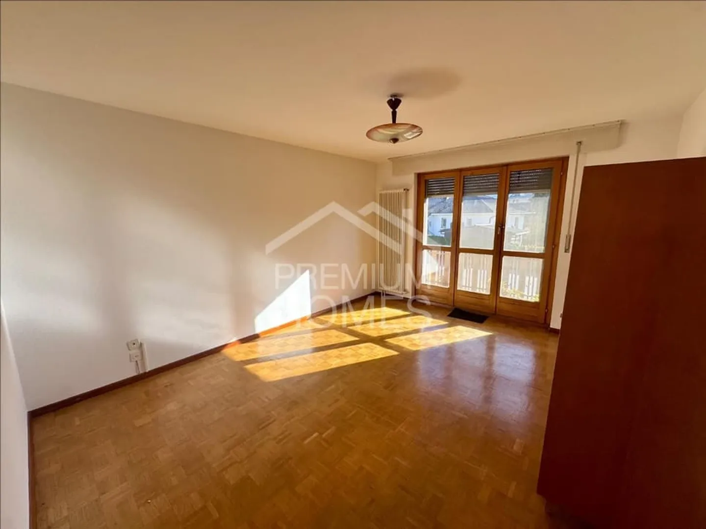 Casa unifamiliare con permesso di costruzione e progetto - Foto 4 di 7