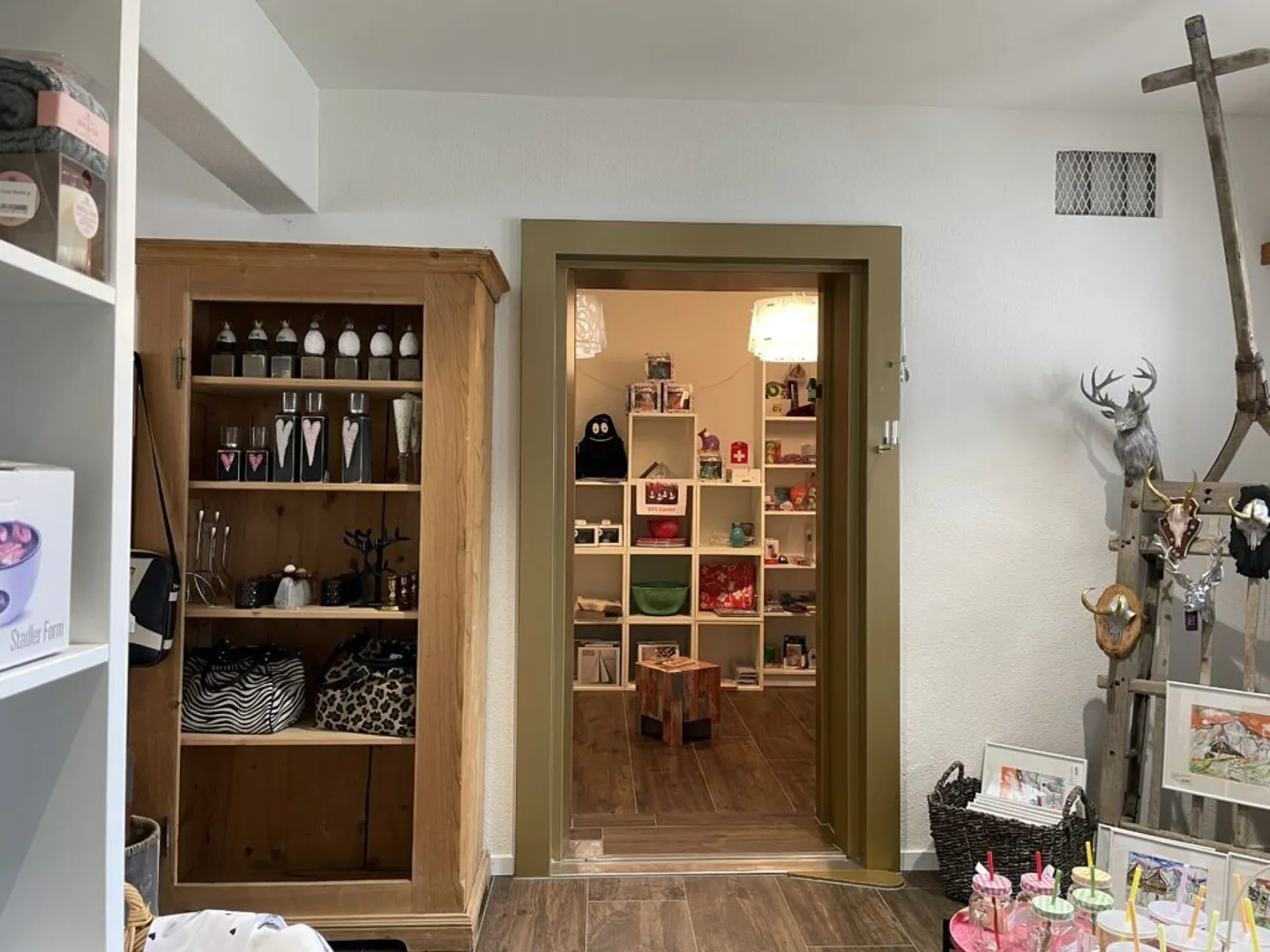 Magie de la Montagne Boutique (Espace de Vente) - Photo 2 sur 6