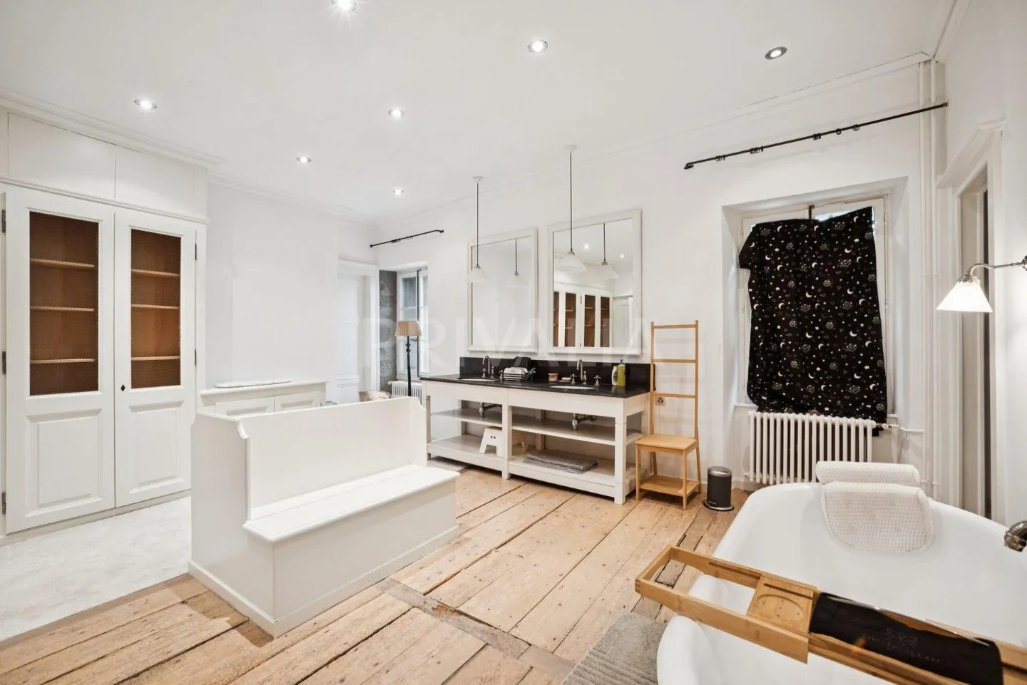 Herrenhaus mit Nebengebäuden und großem Park in Féchy - Foto 4 von 8