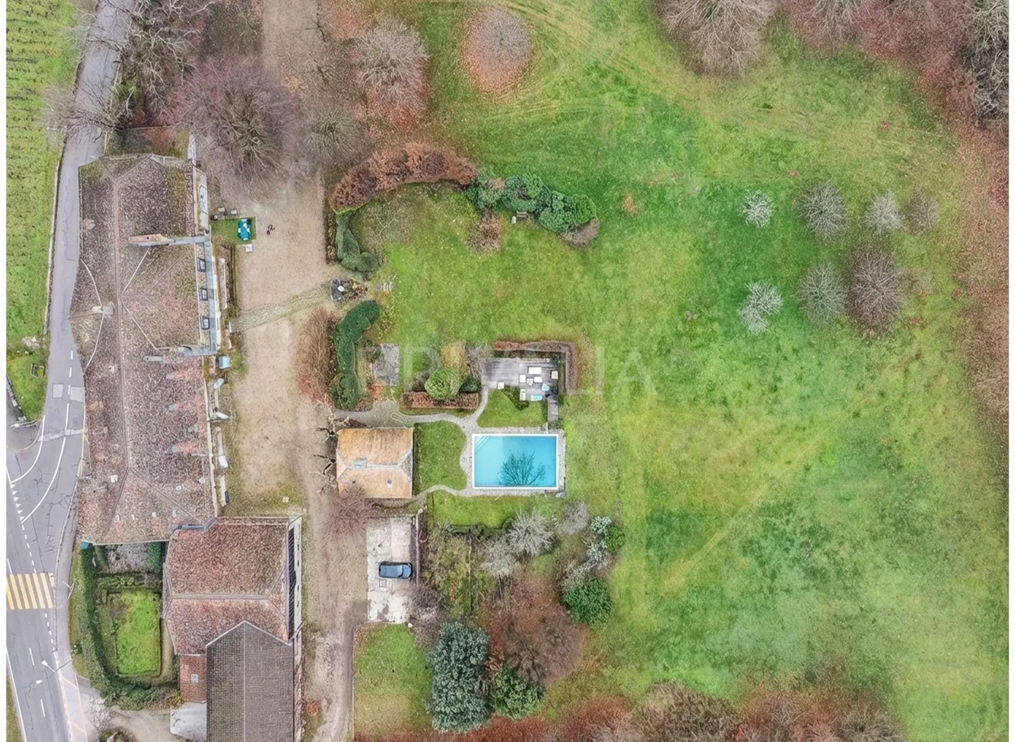 Herrenhaus mit Nebengebäuden und großem Park in Féchy - Foto 7 von 8