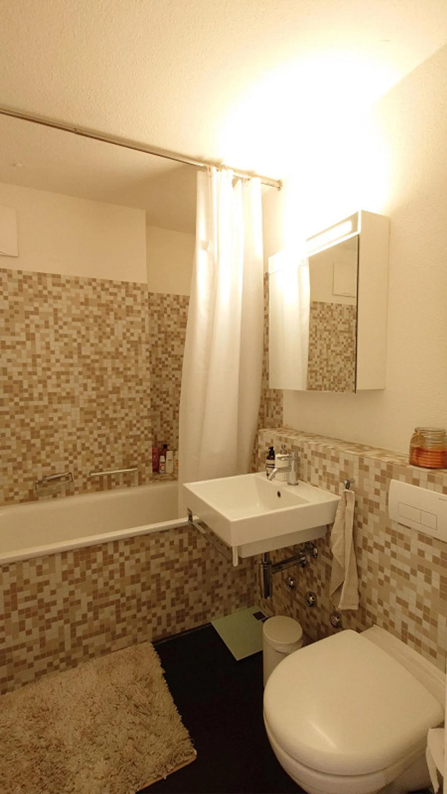 Attractive 4.5-room apartment in Zurich – limited until the end of May 2027 - Photo 6 of 10