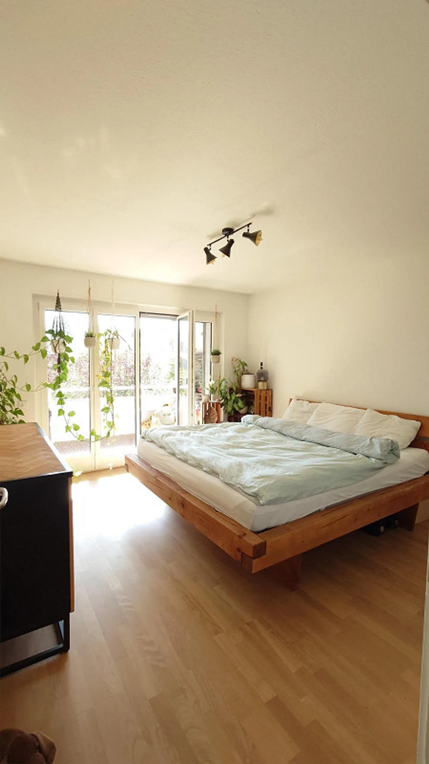Attractive 4.5-room apartment in Zurich – limited until the end of May 2027 - Photo 8 of 10