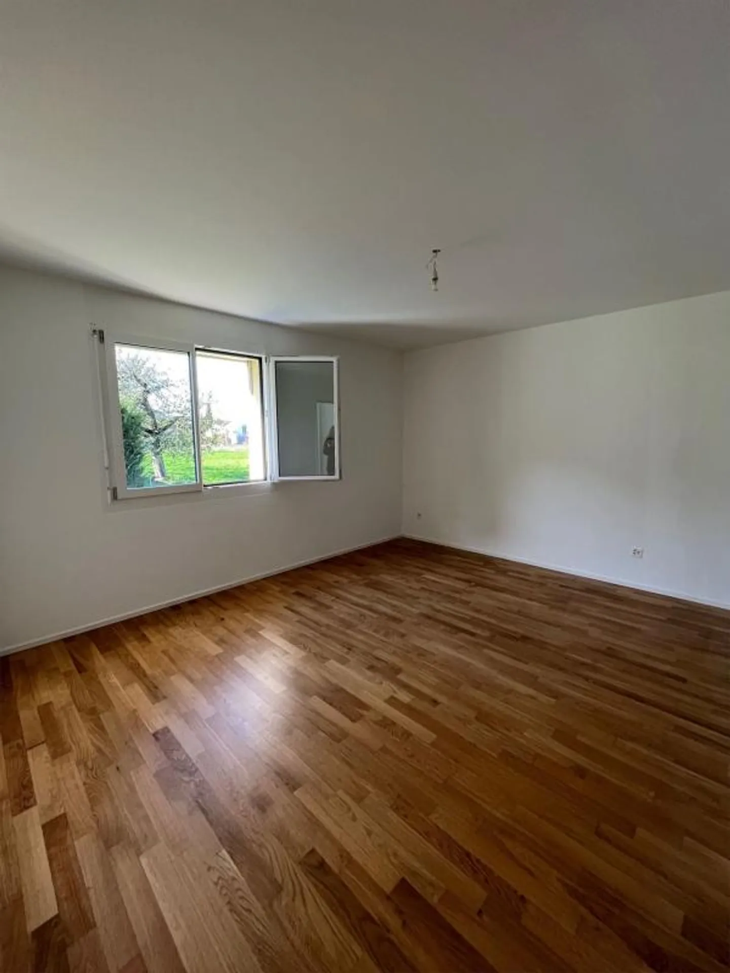 Grosszügige moderne Wohnung mit Garten - Foto 7 von 8