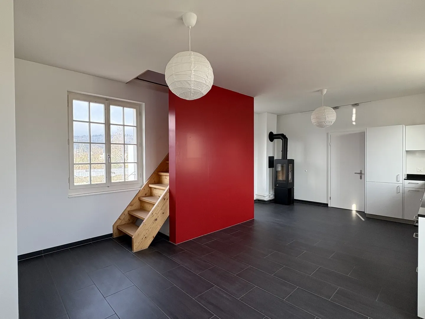 Charming 3-room attic apartment in a historic patrician house - Photo 4 of 10