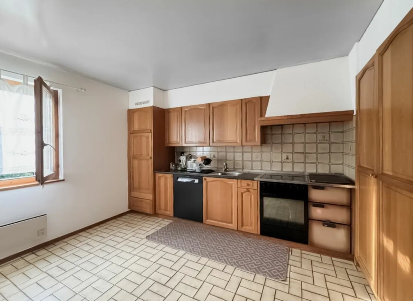 Einzelvilla mit 4,5 Zimmern und Garage. - Foto 3 von 26