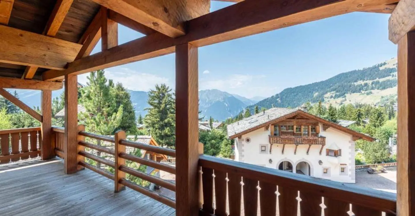 Außergewöhnliches Penthouse im Herzen des berühmten Hameau - Foto 4 von 6