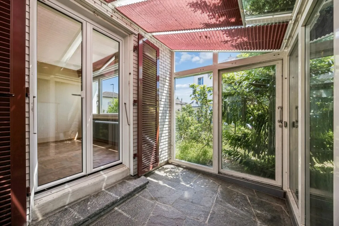 Charming Single Family Home - Photo 10 of 11