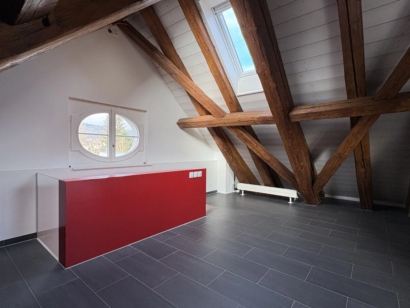 Charming 3-room attic apartment in a historic patrician house - Photo 7 of 10