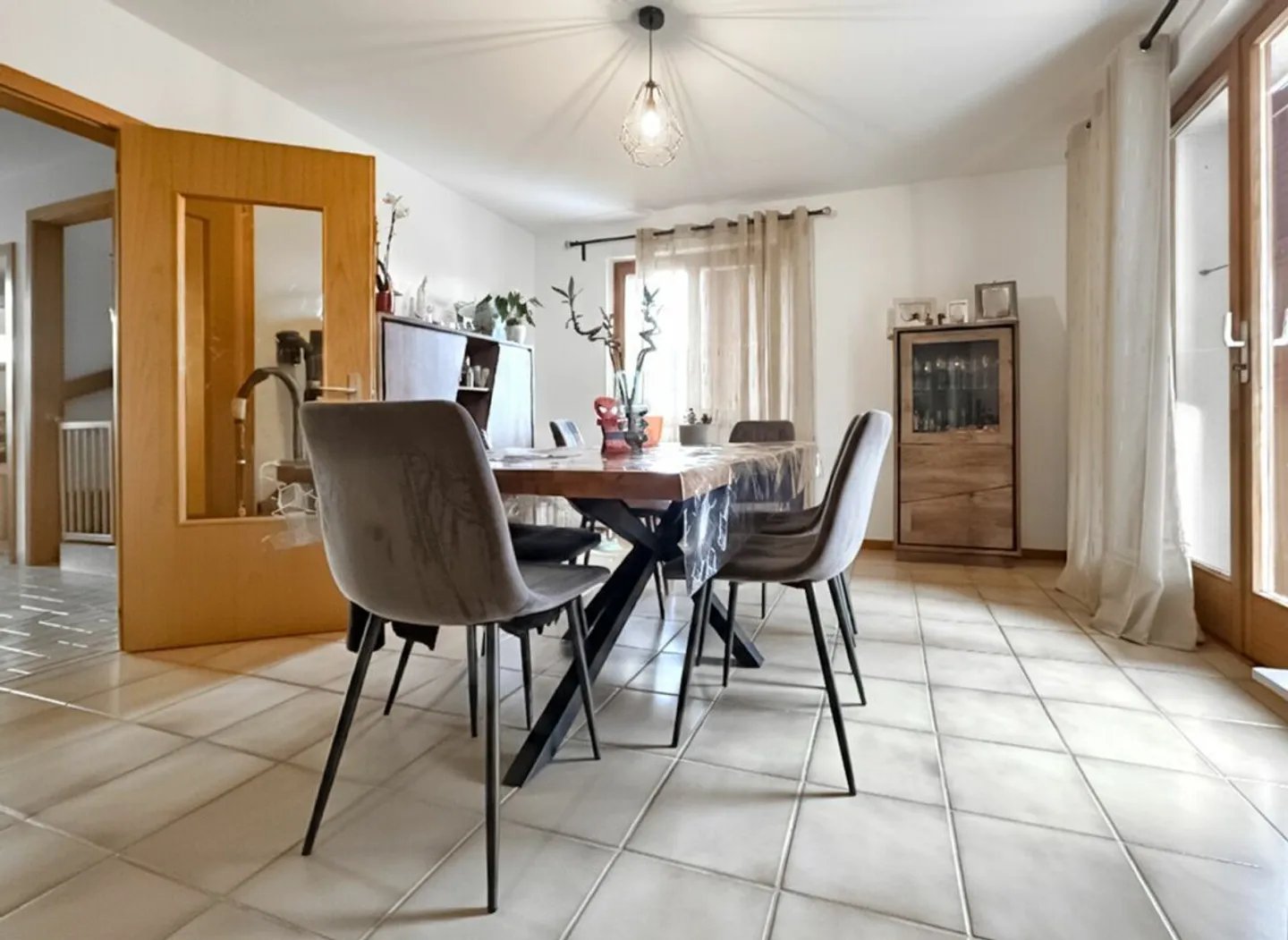 Einzelvilla mit 4,5 Zimmern und Garage. - Foto 6 von 26