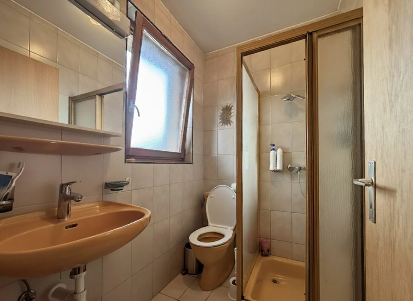 Einzelvilla mit 4,5 Zimmern und Garage. - Foto 14 von 26