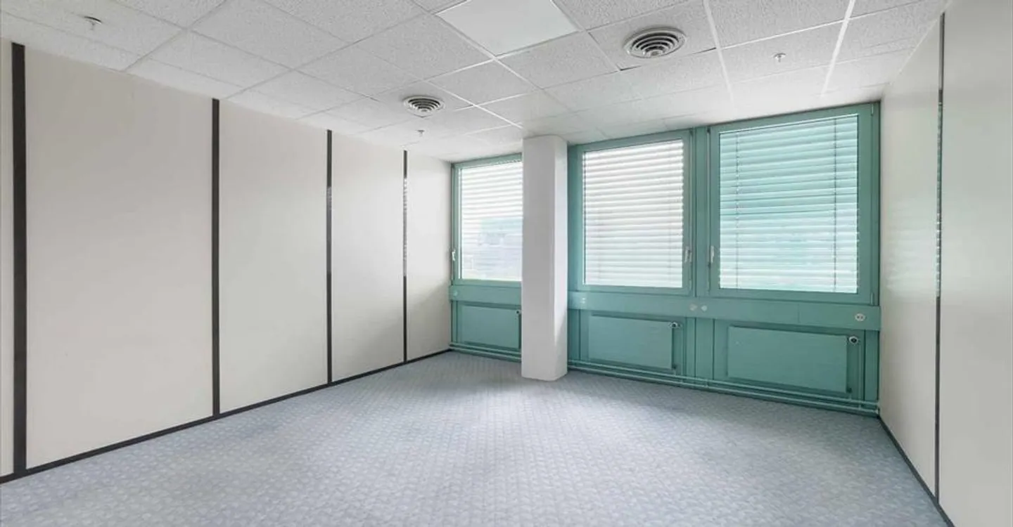 Spazio ufficio in affitto - Foto 3 di 9